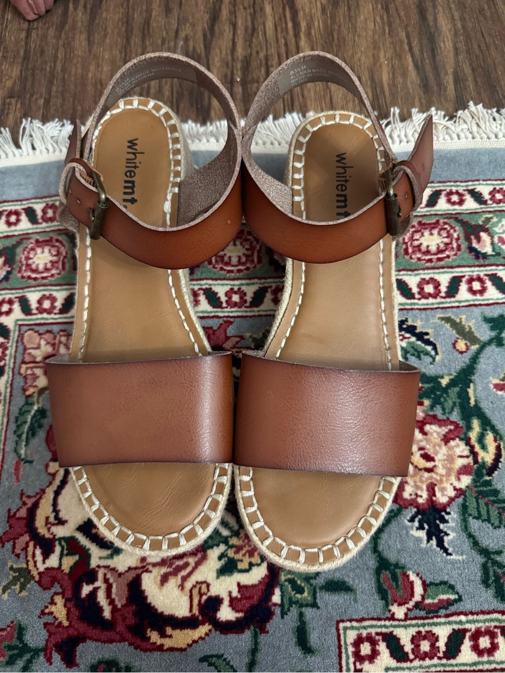 Whitemt (white mountain) espradille wedge sandals 8.5
